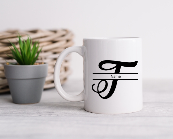 Tasse mit Monogramm T